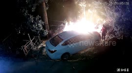 Woman's fluff-burning attempt nearly engulfs car in China