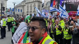 Chaos in Piccadilly Circus as pro-Palestine and pro-Israel protesters face off