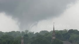Tornado hits homes in East Liberty, Pittsburgh