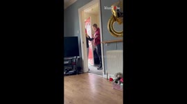 Woman surprised with a wedding proposal by her favorite person after one year of dating