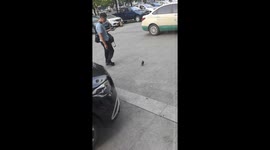 Trap of Birds: Bird rushes to bite passerby for touching its baby in China