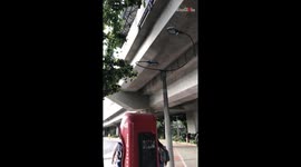 Rollerblader learns physics the hard way at a metro station