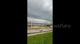 Canada: Menacing Shelf Cloud Approaches Ottawa Amid Severe Storm Warning