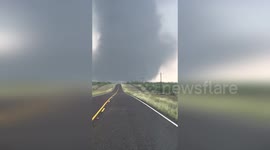 USA: Devastating Tornado Hits Sterling County