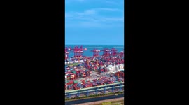 Xi inspects Rizhao Port in east China's Shandong Province