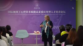 American scholar looks forward to more Sino-U.S. cultural exchanges