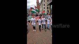 UK: Thousands march for Palestine in Manchester