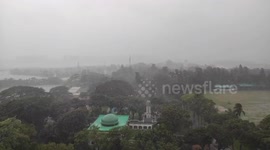 Bangladesh: Tropical storm Remal Hits Dhaka