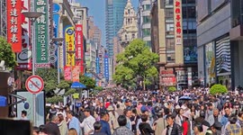 China: Shanghai Tour Peak During May Day Holiday