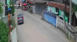 Car crashes into restaurant injuring chef in Thailand