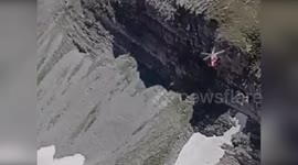 Italy: Injured Young Hiker Saved by Firefighters in Montemonaco