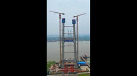 Main towers capped for new bridge over Yangtze River in C China