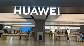China: Huawei Phone Popular in Beijing