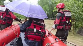 13 trapped people rescued in south China's Guangxi