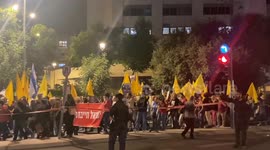 New mass demonstrations in Israel demanding hostages' release