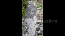 Philippines: Kanlaon Volcano Eruption – Lahar Roars Through River In Canlaon City 3