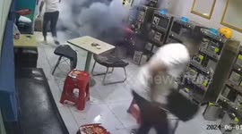 Charging station staff flee as battery explodes in China