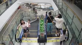 Clown costume-wearing hero halts escalator as girl's foot gets trapped in China