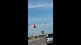 Dramatic moment as hot air balloon hits power lines in Hebron, Indiana