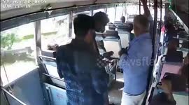 Hero conductor saves young man from falling from bus