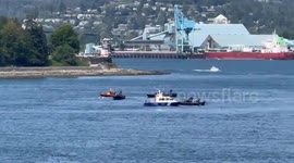 Canada: 2 Hospitalized After Seaplane Collides With Boat In Coal Harbour In Vancouver 4