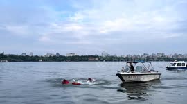 Calm tourist rescues herself by floating after falling into lake