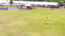 Striker pulls off epic dummy to round keeper and score with a rabona kick