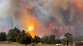 Wildfires rage in Ruidoso, New Mexico, prompting evacuations