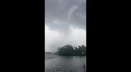 Restaurant Patrons Take Shelter From Crystal River Tornado