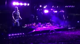 Bruce Springsteen performs Purple Rain in Prince tribute