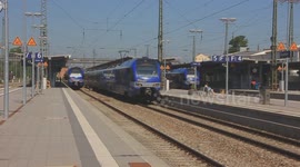 Meridian verläßt den Bahnhof Rosenheim