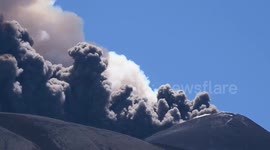 Spectacular Mount Etna eruption