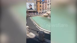 Man chased by police after attempting to climb Trevi Fountain