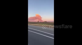 US: Sites Fire Grows Rapidly In Colusa County, Northern California 2