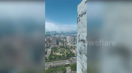 Wall of fog rolls over Chinese city like an avalanche