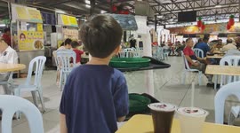 Malaysian restaurant owners employ robot waiters