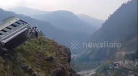 Bus crash kills four and injures three in India