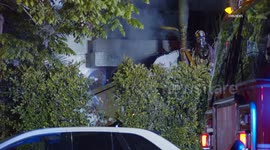 US: Pico-Robertson Pursuit Suspect Crashes Car Into Apartment Building Involves Fire Witness Speaks On Camera