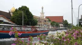 Venice of the East? Flowers bloom alongside canal in Bangkok