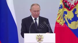 Russia: Russia's President Putin meets with military academy graduates