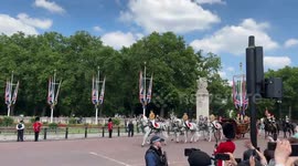UK: Japanese Imperial Couple State Visit – The Mall Carriage Procession 4