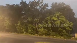 US: Strong Winds, Heavy Rain Lash New York As Thunderstorms Roll Through Tri-State Area 2