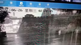 Ancient city wall collapses due to heavy rain in eastern China