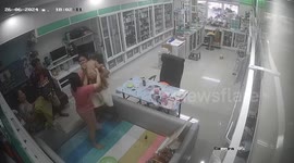 Pharmacist performs Heimlich to save choking child