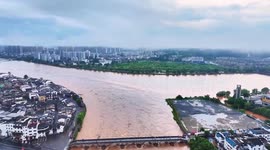 China's Anhui beefs up flood rescue efforts