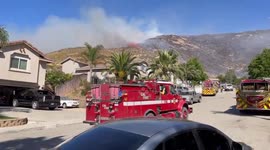 US: Sierra Fire Erupts In Fontana, California, Burning 400 Acres 4