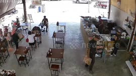 Noodle shop owner saves choking customer at Thai restaurant