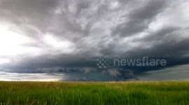 Time-lapse: supercell approaching Carter, Montana, USA