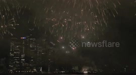 US: Macy’s Fireworks Light Up NYC Skyline To Celebrate Independence Day 3