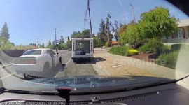 Dashcam Captures Poor Execution Of Letter Lift